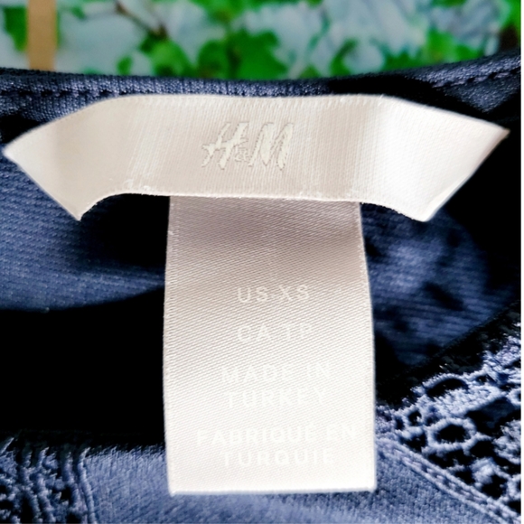 H&M - Navy Sleeveless Fit & Flare Dress - Picture 5 of 5